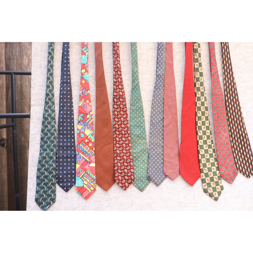 Mens Necktie Lot of 12 Vintage Silk Geometric Paisley Sailboat Lands End Ties